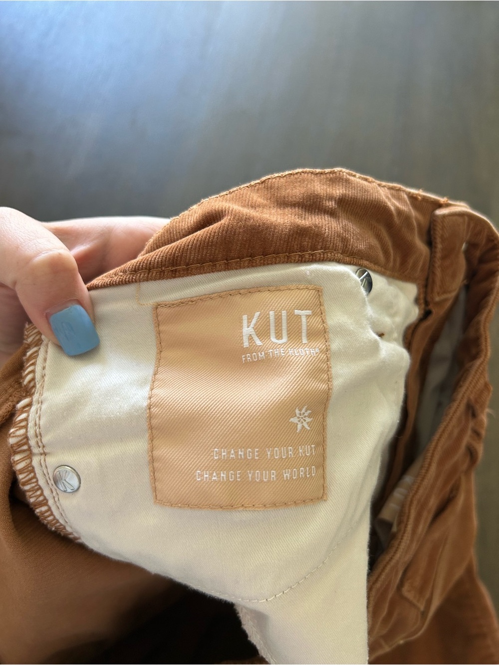 Kut from the Kloth Ana high rise fab ab flare corduroy pants in butterscotch - Picture 5 of 13